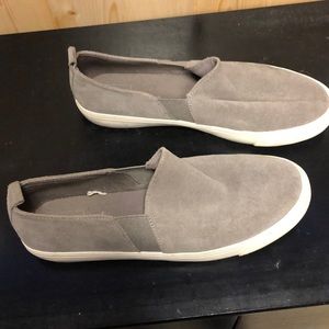 Gap slip on flat shoes
